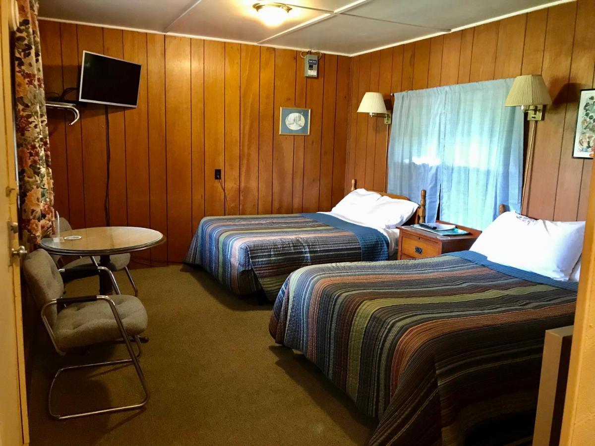 Chamber Lane Motel Round Lake Esterno foto