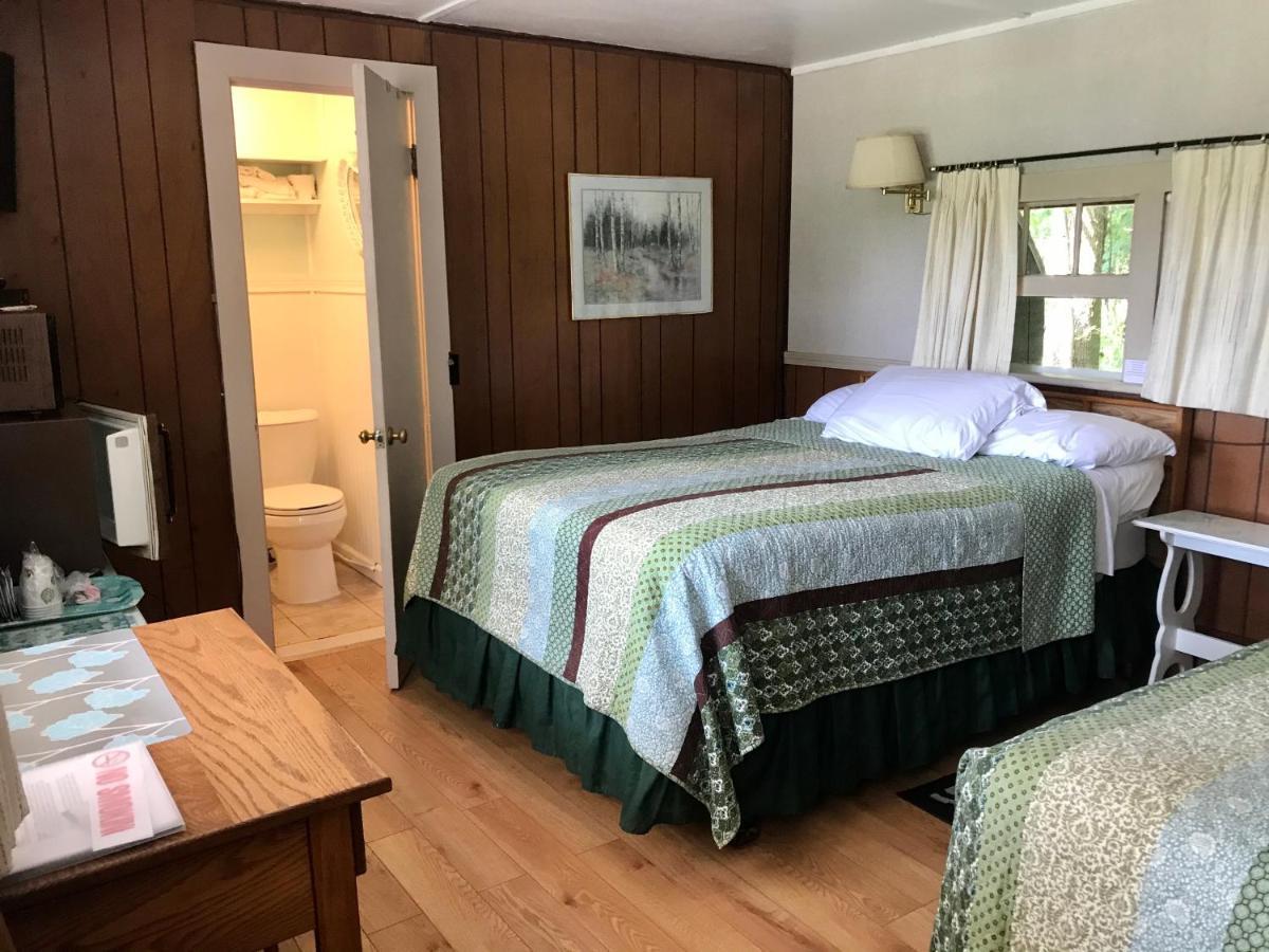 Chamber Lane Motel Round Lake Esterno foto