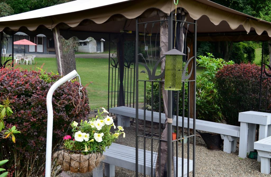 Chamber Lane Motel Round Lake Esterno foto