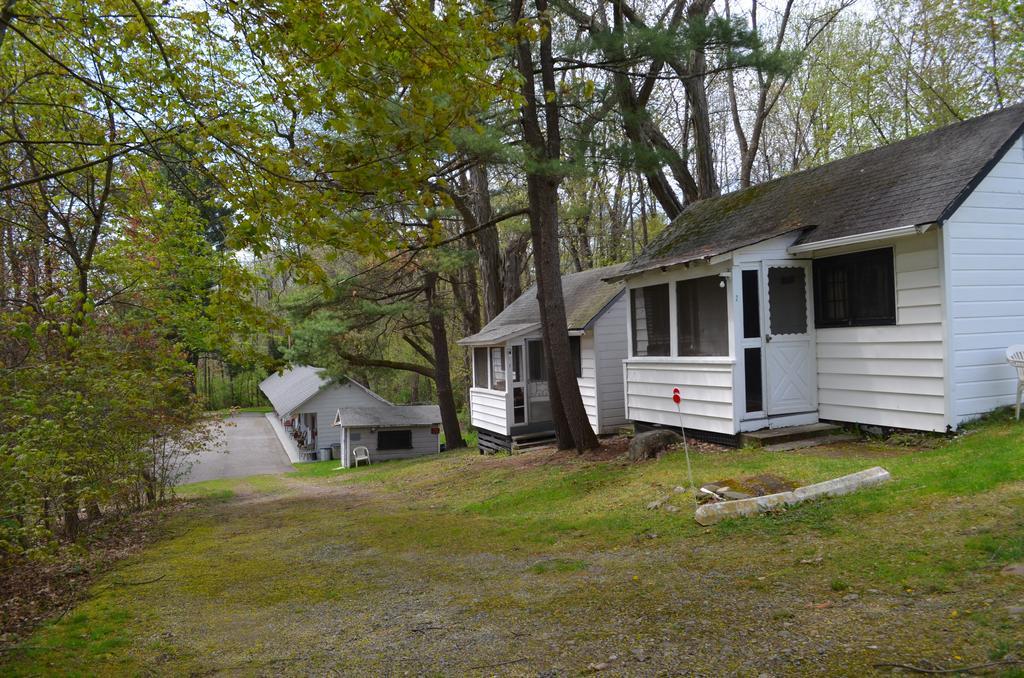 Chamber Lane Motel Round Lake Esterno foto