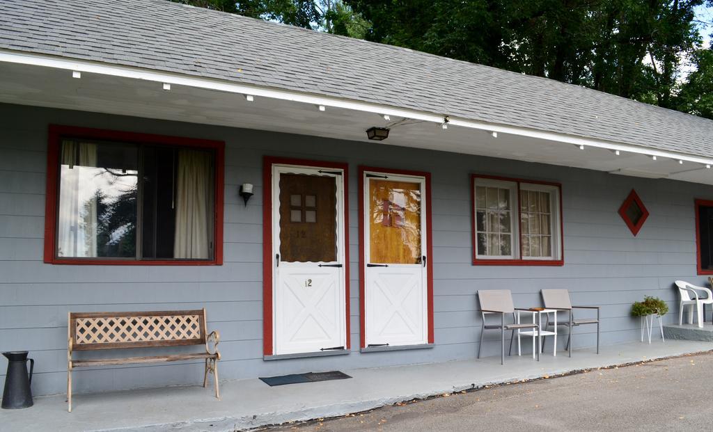 Chamber Lane Motel Round Lake Esterno foto