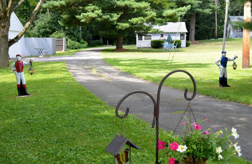 Chamber Lane Motel Round Lake Esterno foto