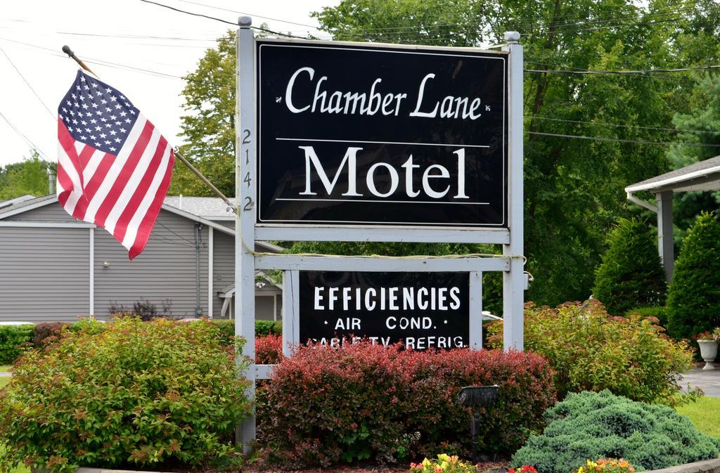Chamber Lane Motel Round Lake Esterno foto