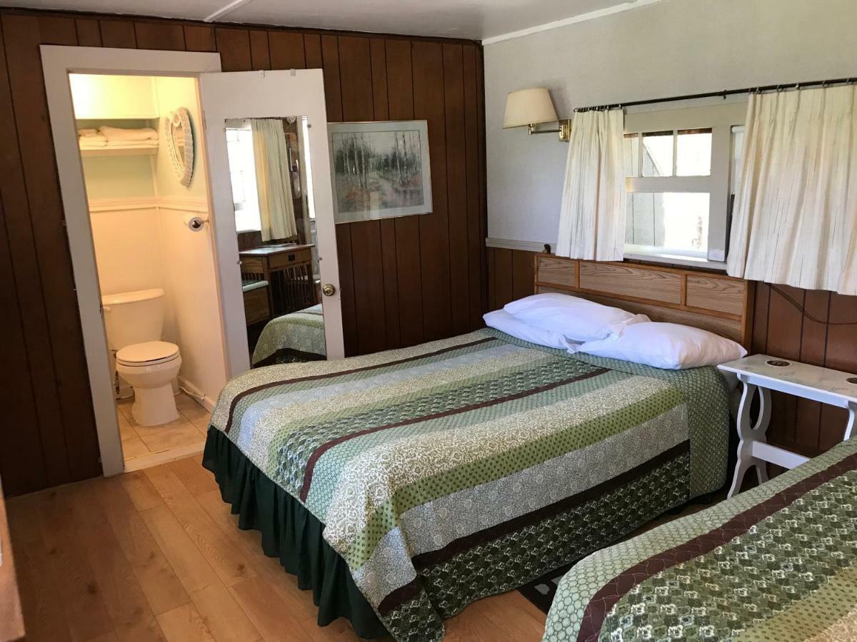 Chamber Lane Motel Round Lake Esterno foto